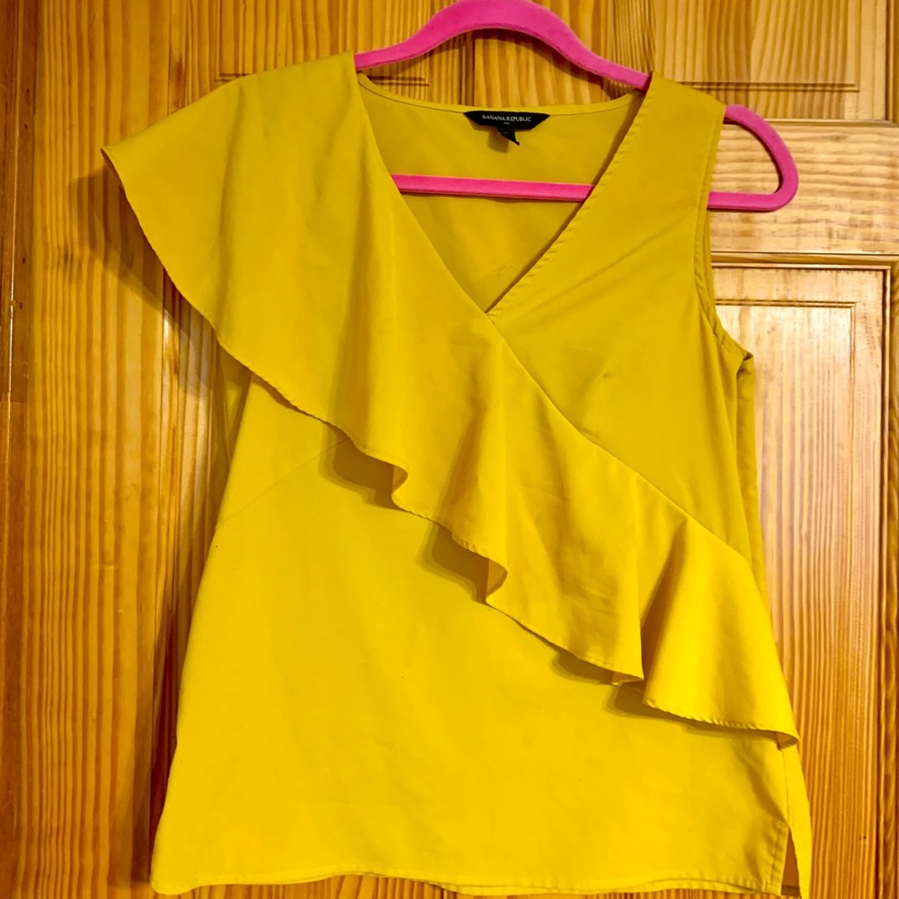 Asymmetrical Banana Republic Mustard Yellow V-neck Blouse Small